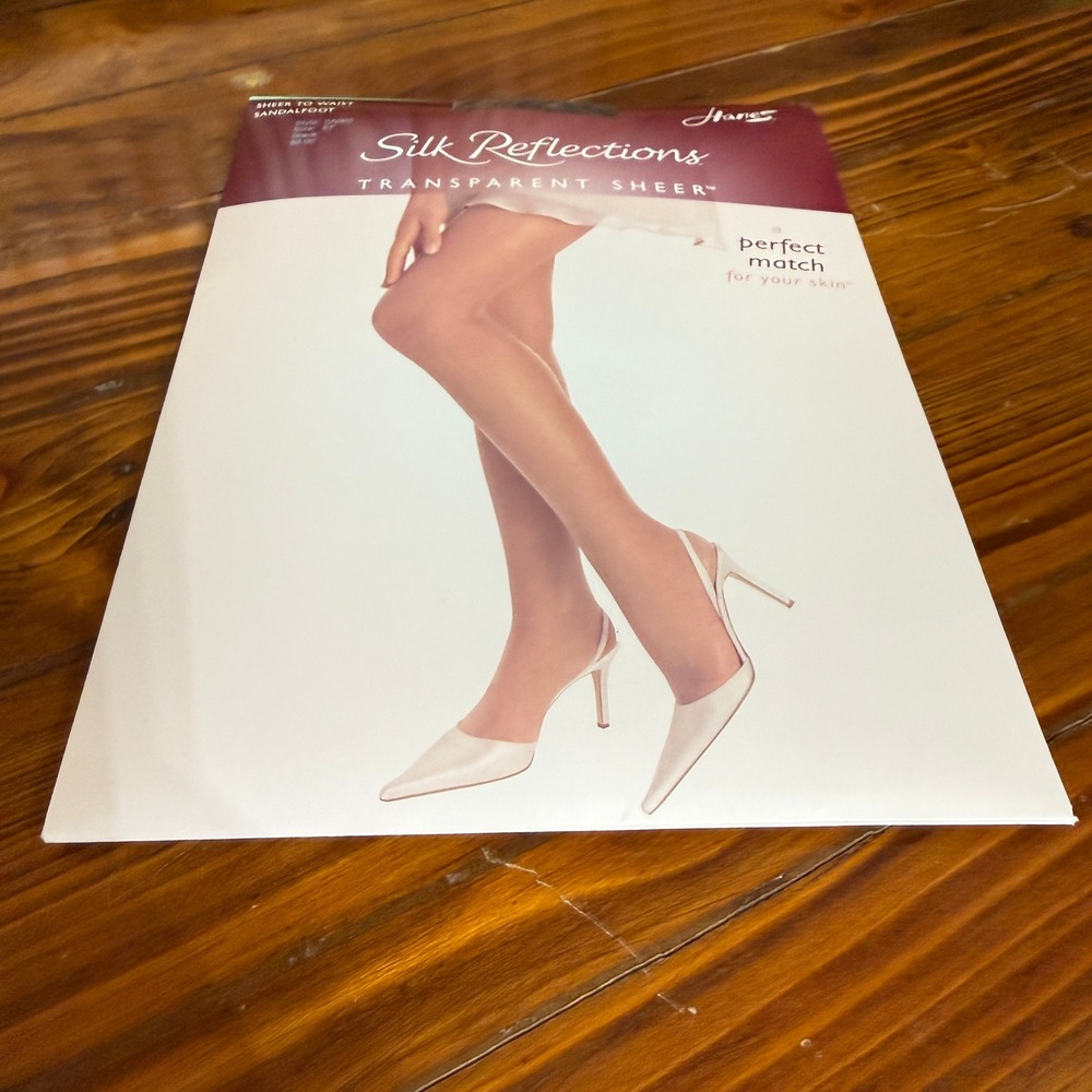 Hanes Silk Reflections Pantyhose Women EF Black NEW Transparent Sheer 0A662